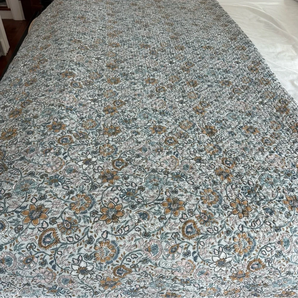 GARNET HILL blue odette floral cotton voile quilt